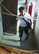 <b>死者熊某的弟弟对新京报记者表</b>